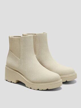 VIVAIA Everly Round-Toe Platform Chunky Wedge Boots